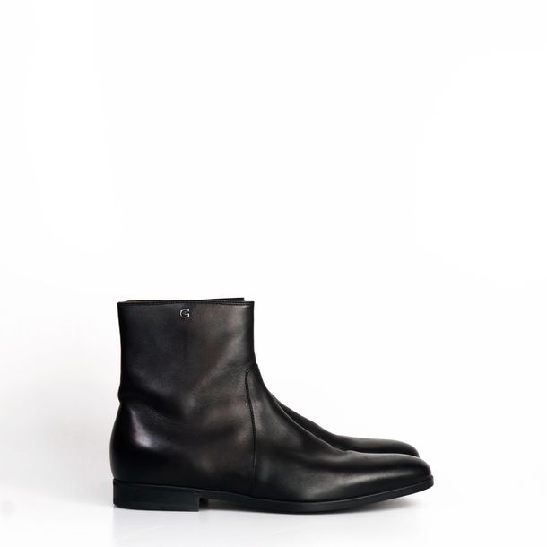 bota gucci branca
