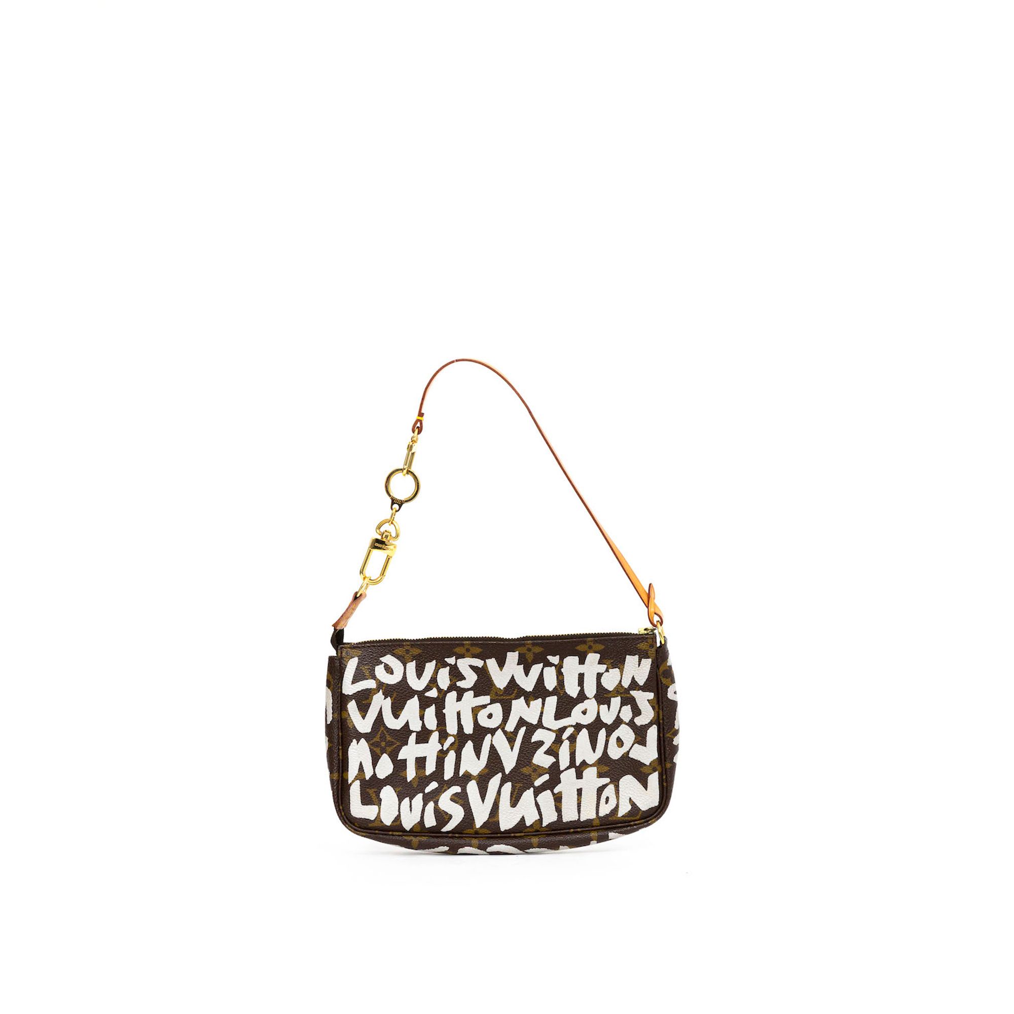 christian louboutin graffiti bolsa