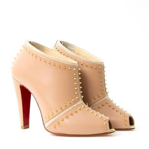 62758-Ankle-Boot-Christian-Louboutin-Carapachoc-Couro-Bege