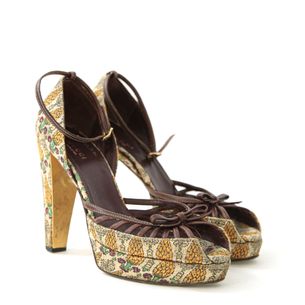 Gucci-Brown-Printed-Fabric-Sandals