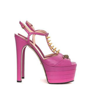 Gucci-Pink-Leather-Sandals